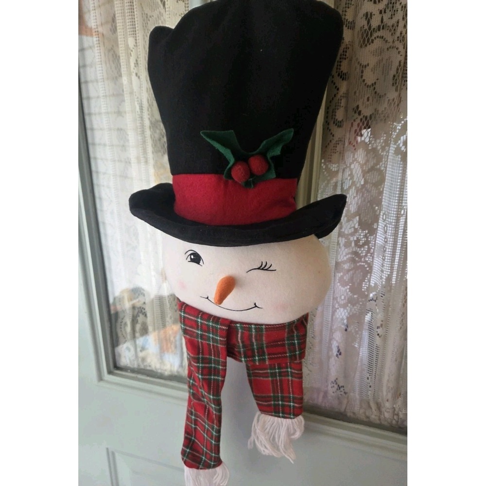 Winter/Christmas Winking Snowman Wall/Door Hanger Cuddly Soft Cute Top Hat Scarf